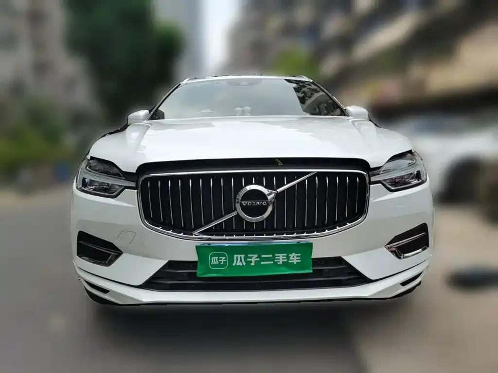 Volvo XC60 — фото 6