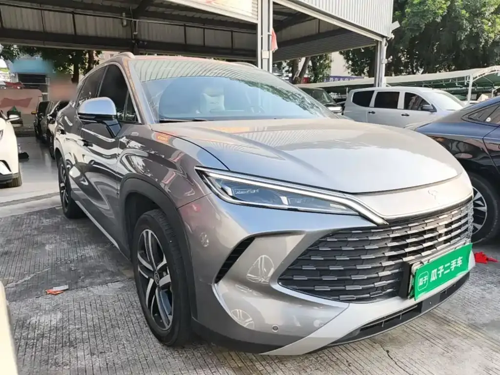 BYD L DM-i — фото 4