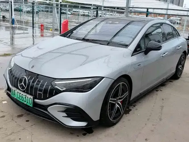 Mercedes-Benz EQE AMG — фото 1