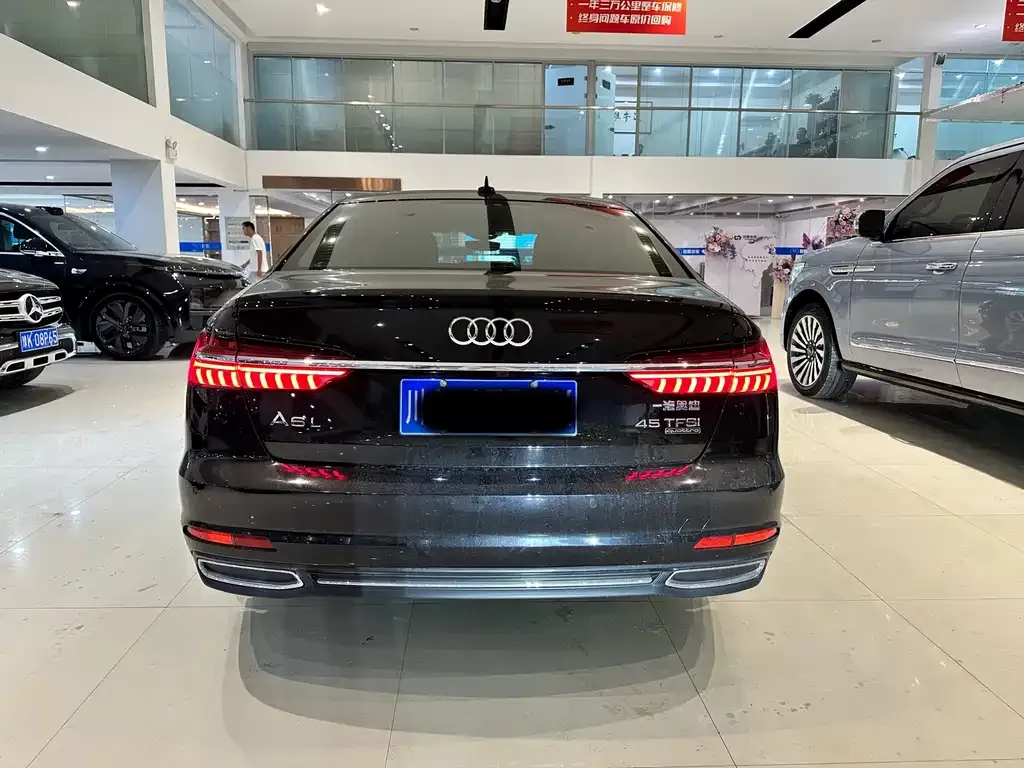 Audi A6L — фото 2