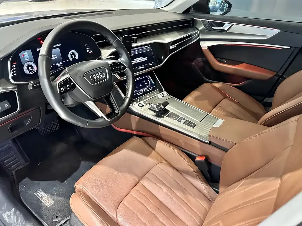 Audi A6L — фото 8