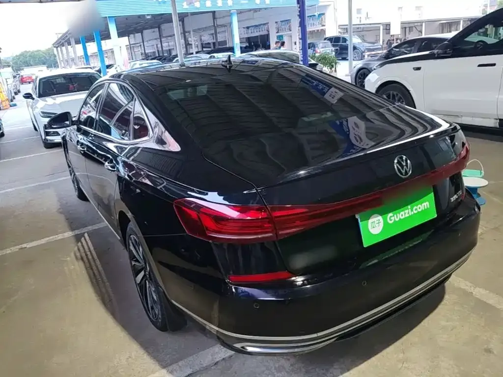 Volkswagen Passat — фото 8