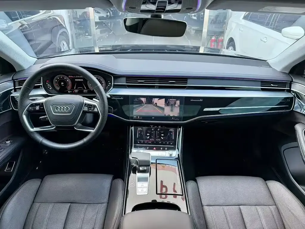 Audi A8 — фото 8
