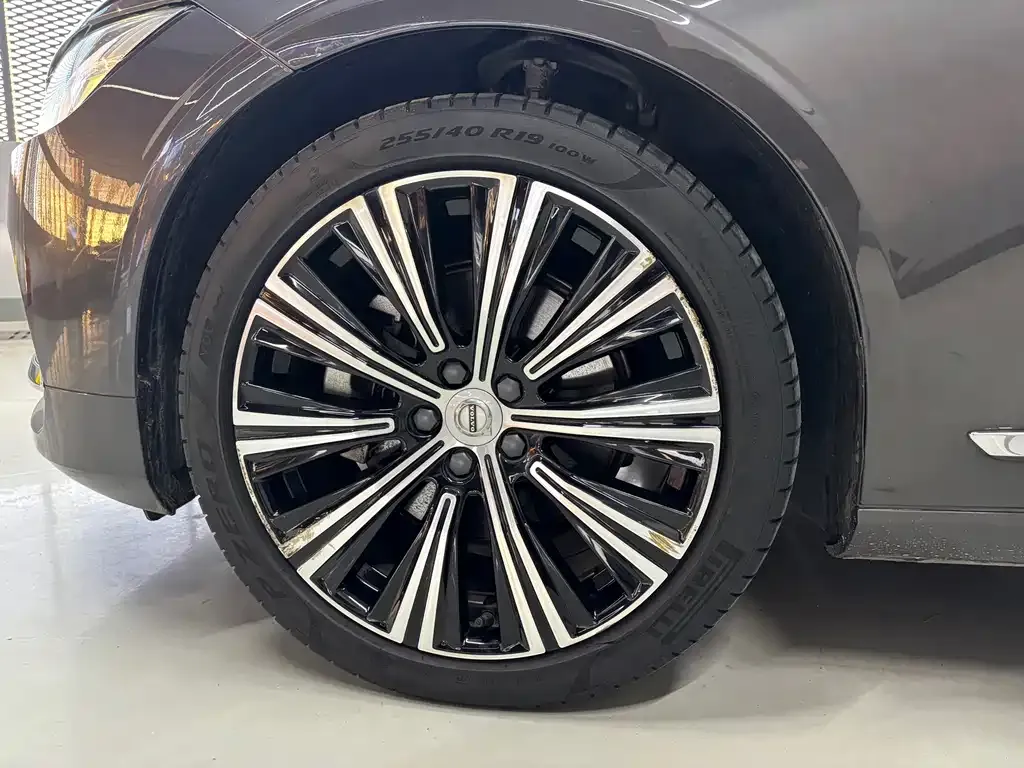 Volvo S90 — фото 8
