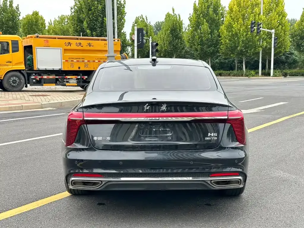 Hongqi H5 — фото 7