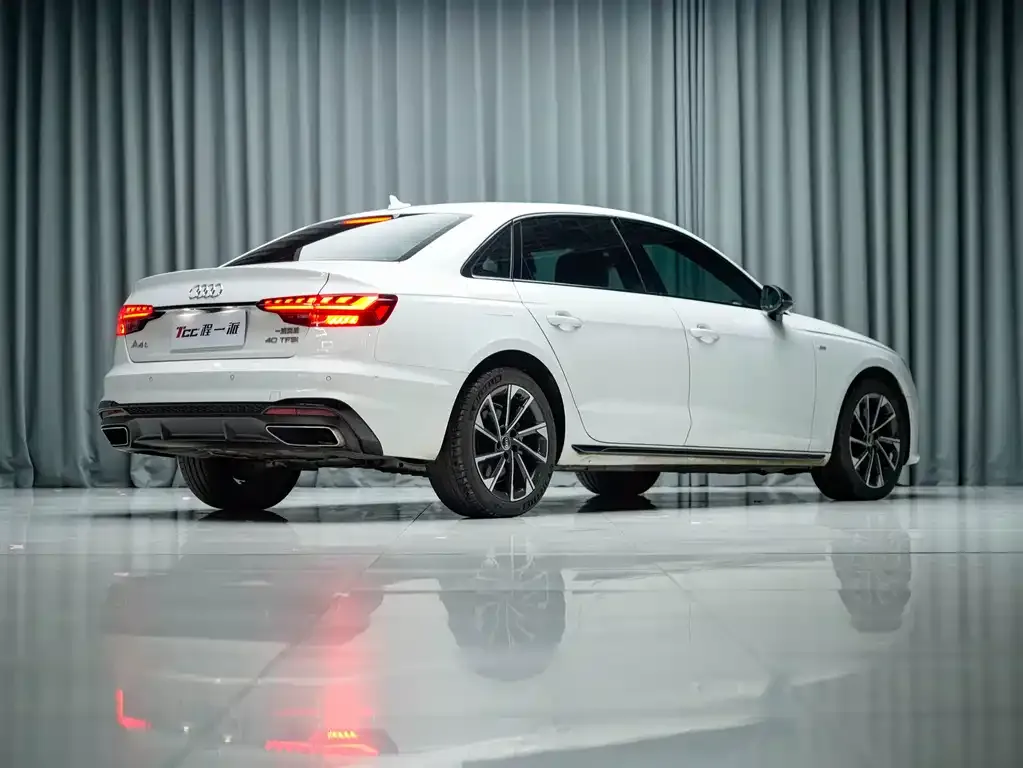 Audi A4L — фото 4