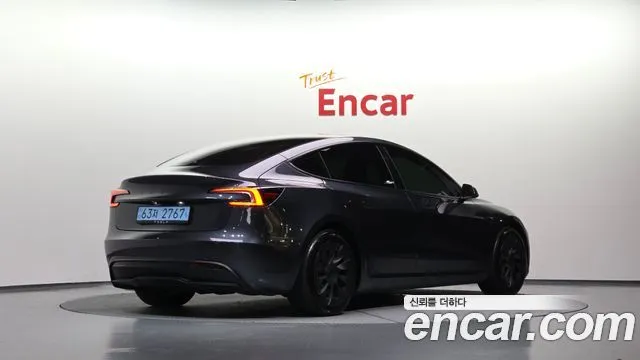 Tesla Model 3 — фото 2