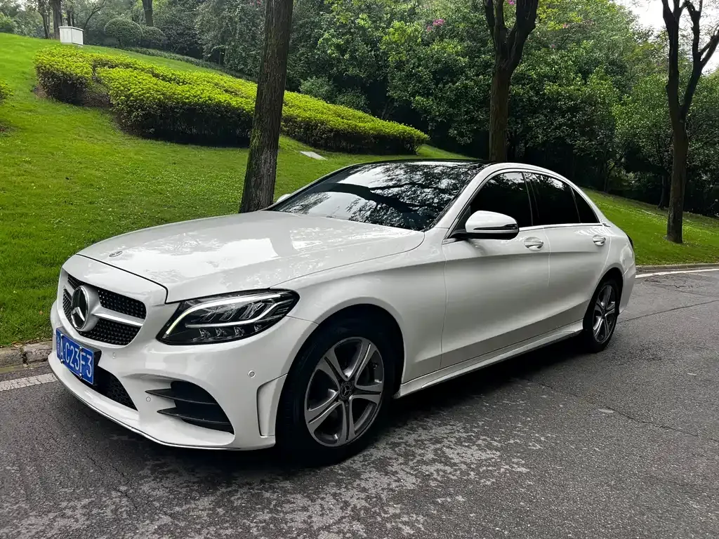 Mercedes-Benz C-Class — фото 1