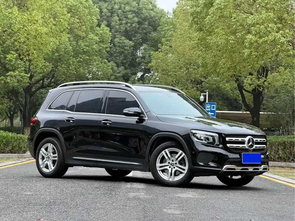 Mercedes-Benz GLB — фото 7