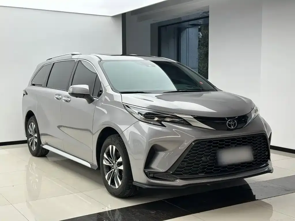 Toyota Granvia — фото 9