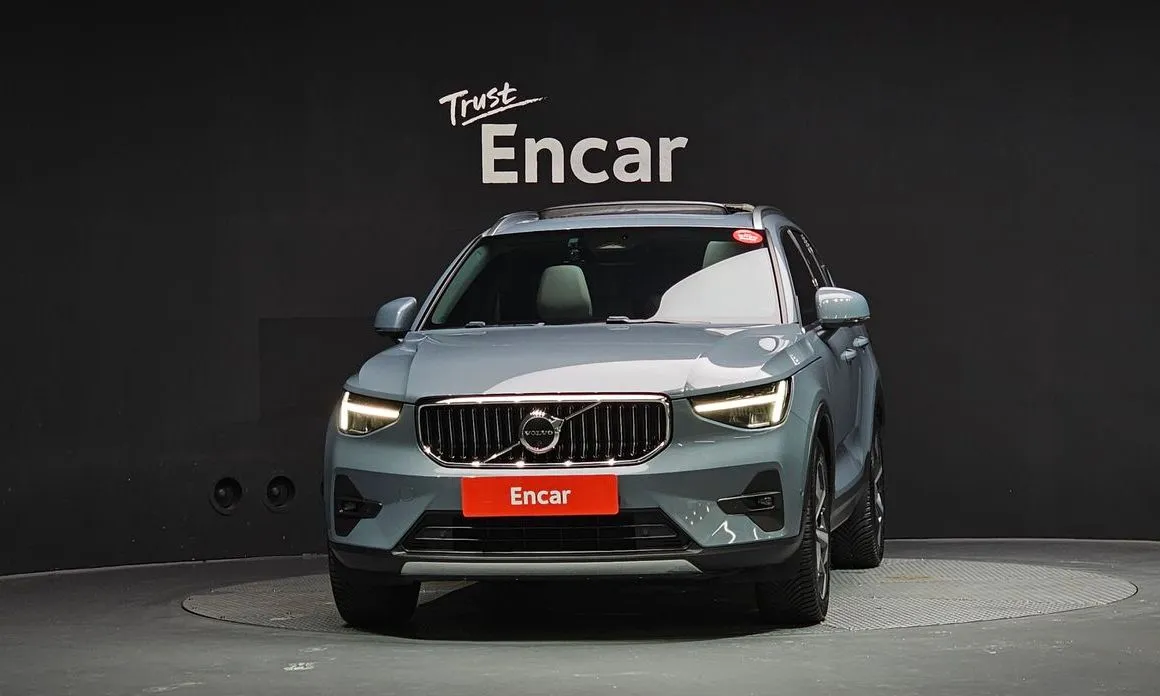 Volvo XC40 — фото 7