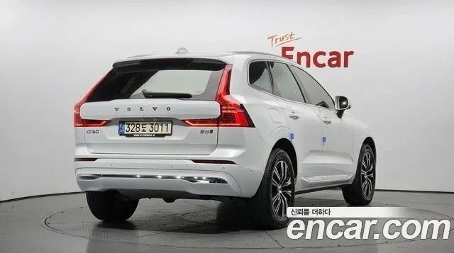 Volvo XC60 — фото 3