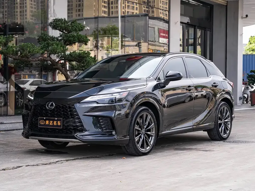 Lexus RX — фото 1