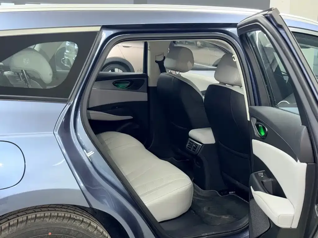 BYD Seal 06 DM-i Touring — фото 6