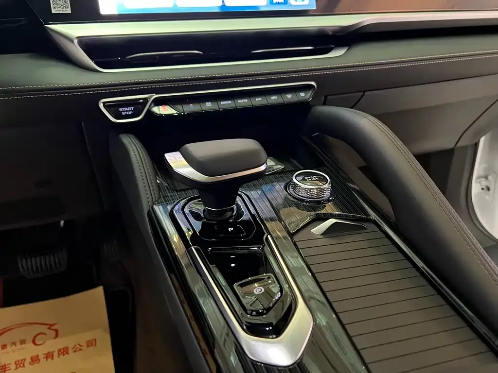 Geely Xingyue L — фото 10