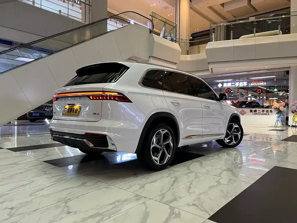 Geely Xingyue L — фото 6