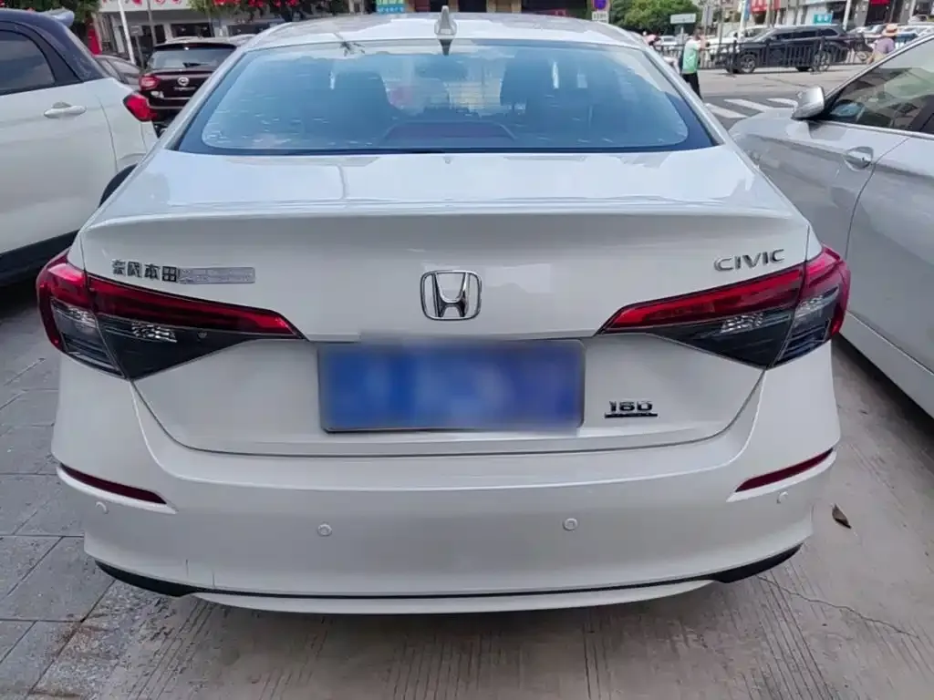 Honda Civic — фото 7