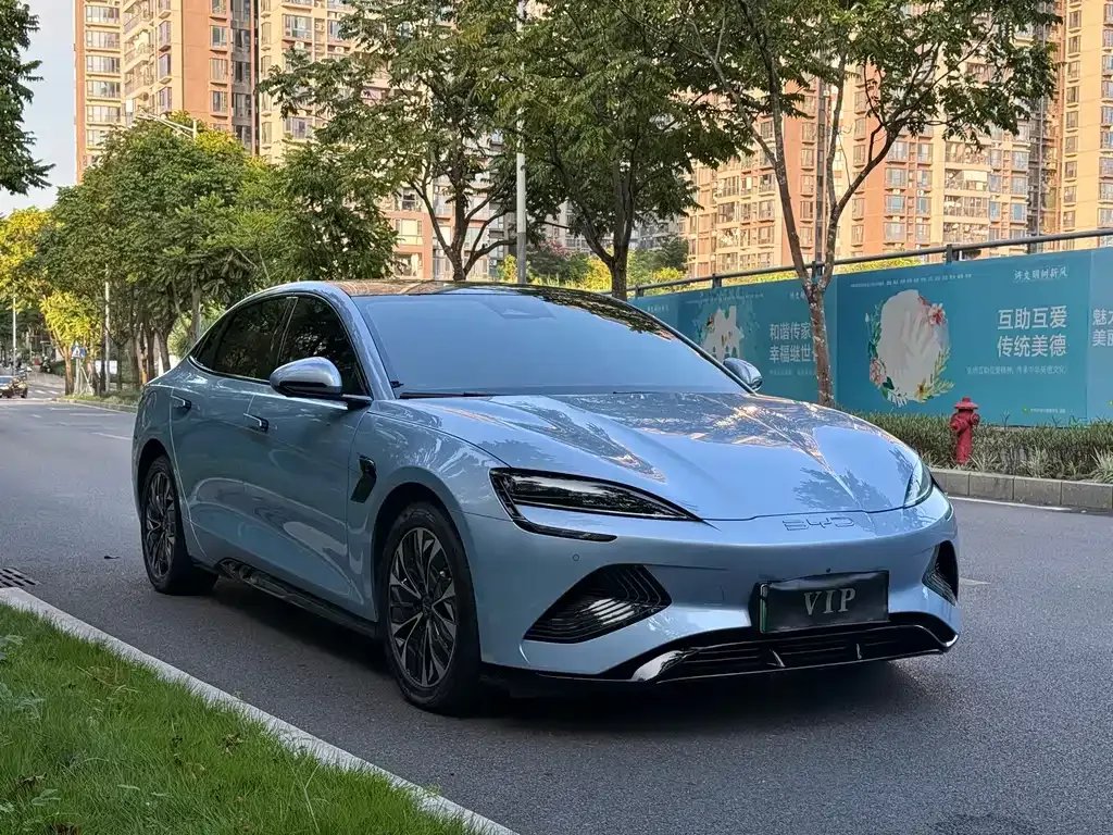 BYD Seal — фото 7