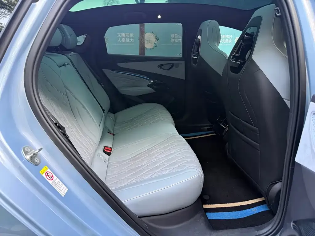 BYD Seal — фото 3