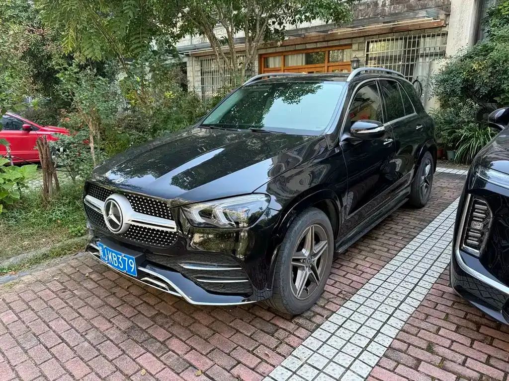 Mercedes-Benz GLE (Import) — фото 1