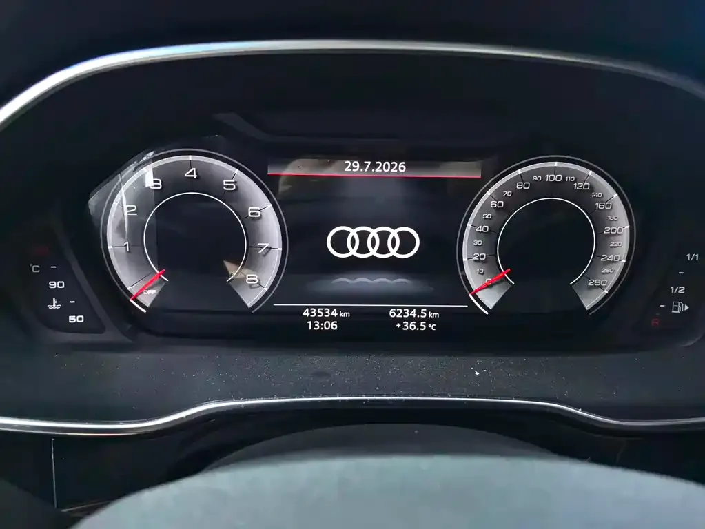 Audi Q3 Sportback — фото 2