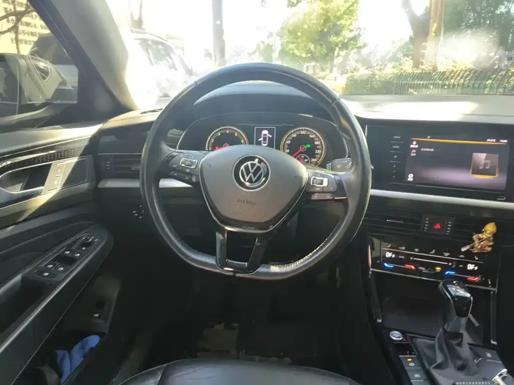 Volkswagen Passat — фото 5