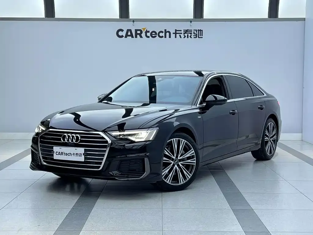 Audi A6L — фото 1