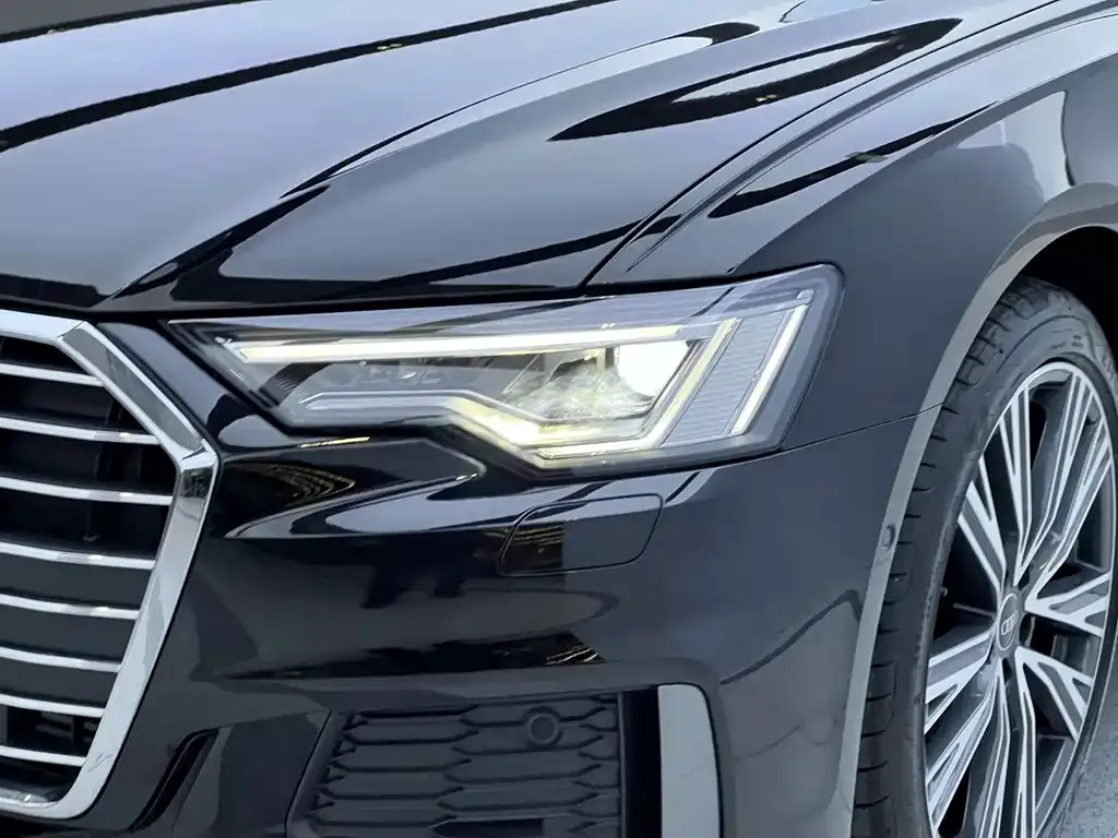 Audi A6L — фото 5