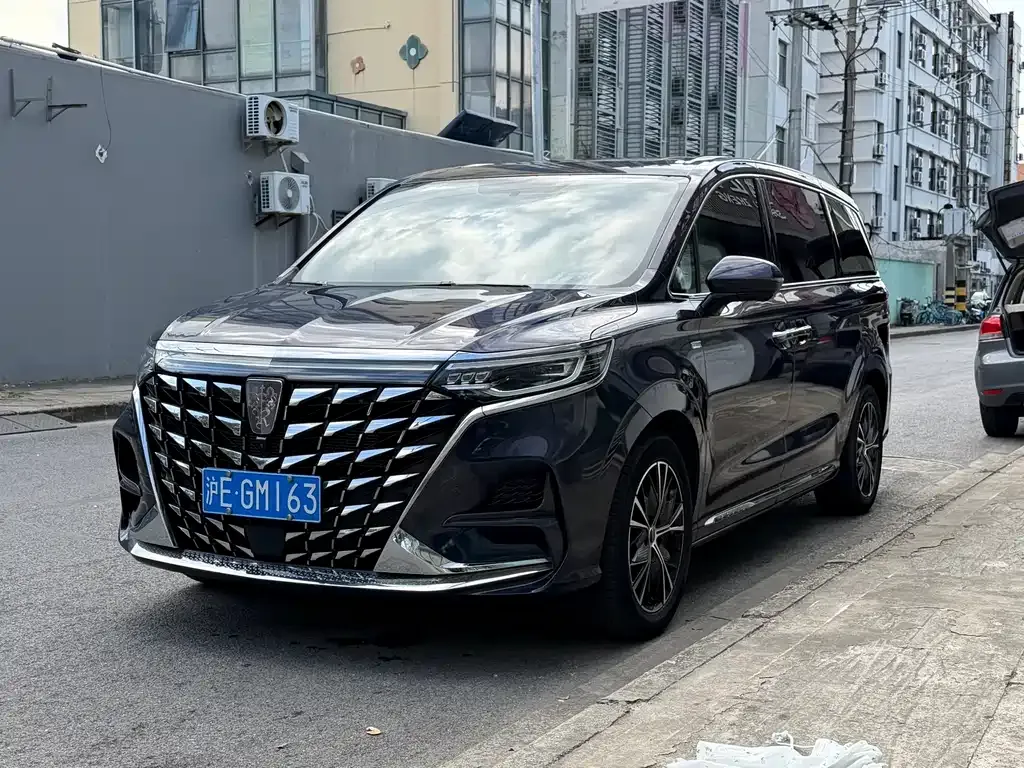 Roewe iMAX8 — фото 1