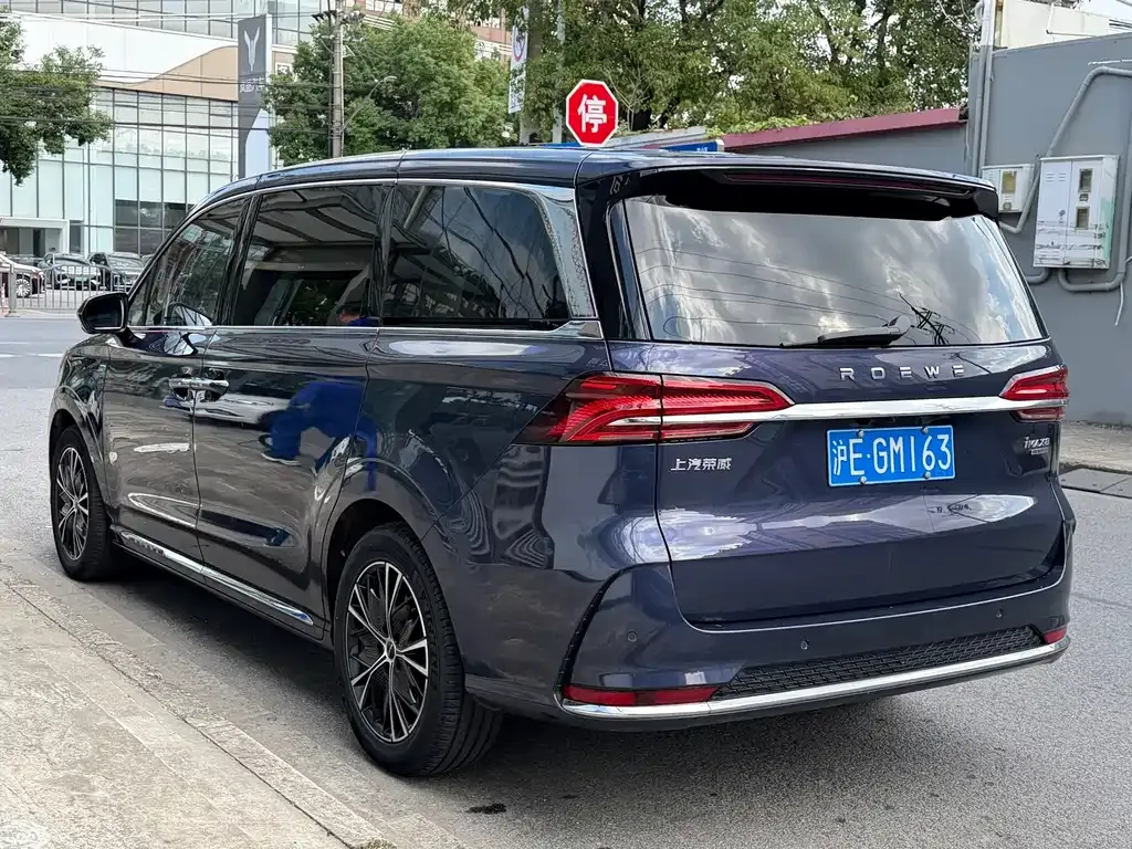 Roewe iMAX8 — фото 8