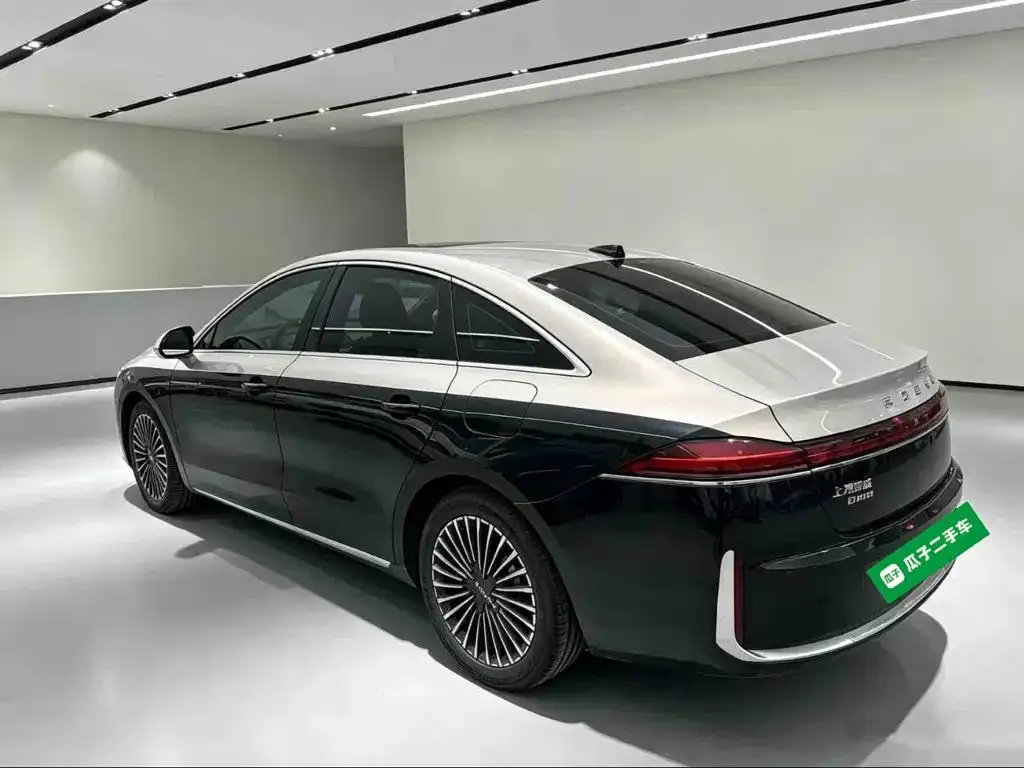 Roewe M7 DMH — фото 5