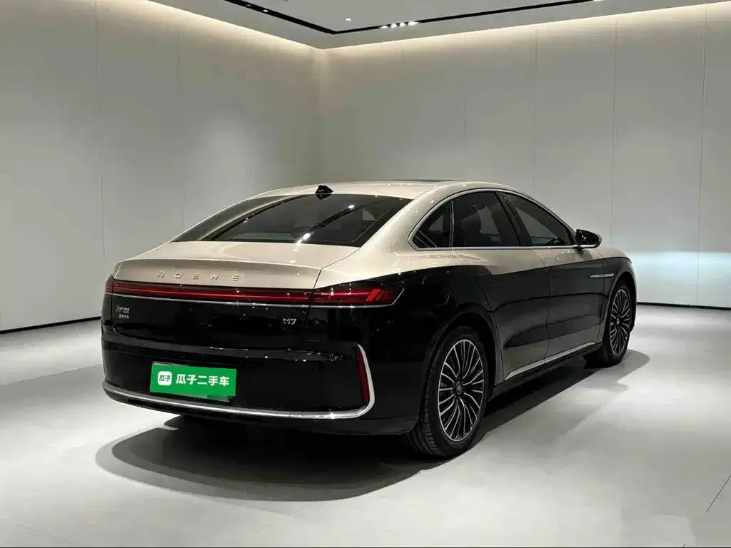 Roewe M7 DMH — фото 9