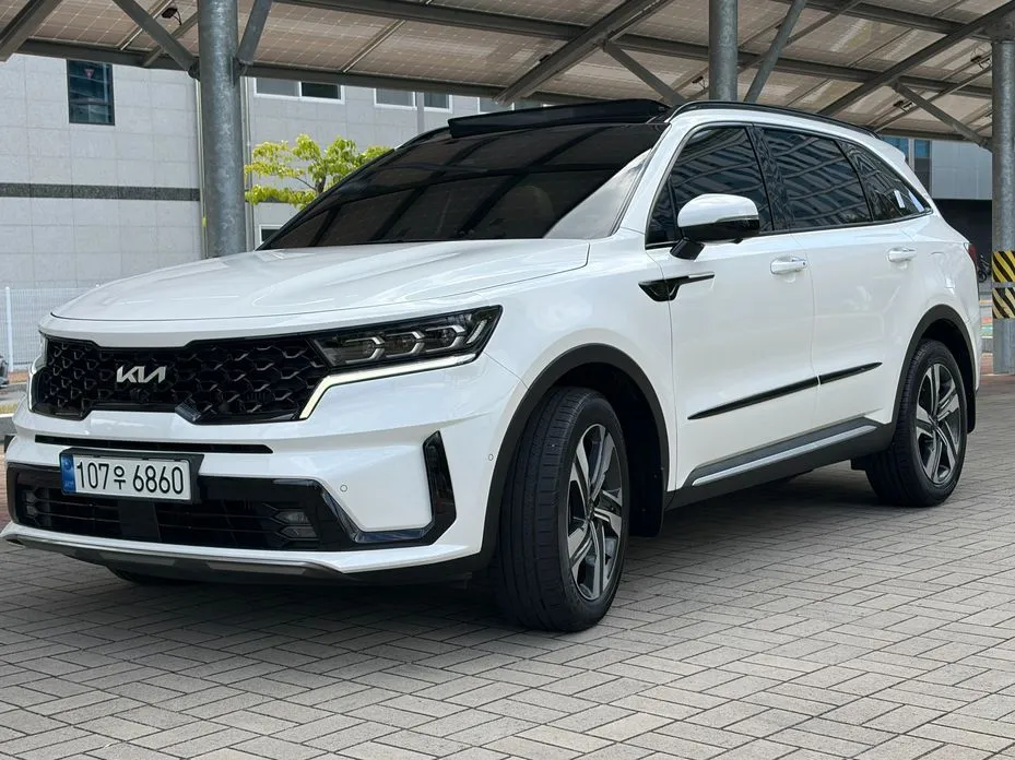 Kia Sorento — фото 7