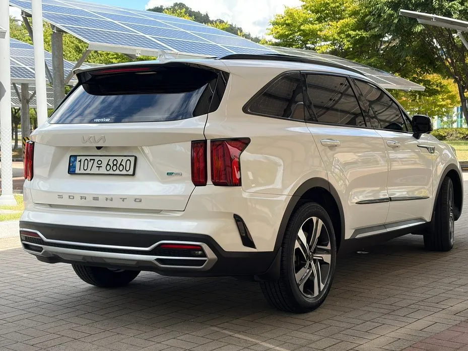Kia Sorento — фото 5