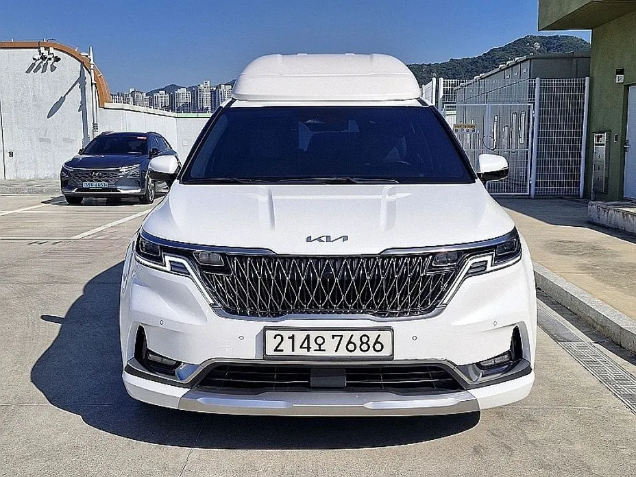 Kia Carnival — фото 1