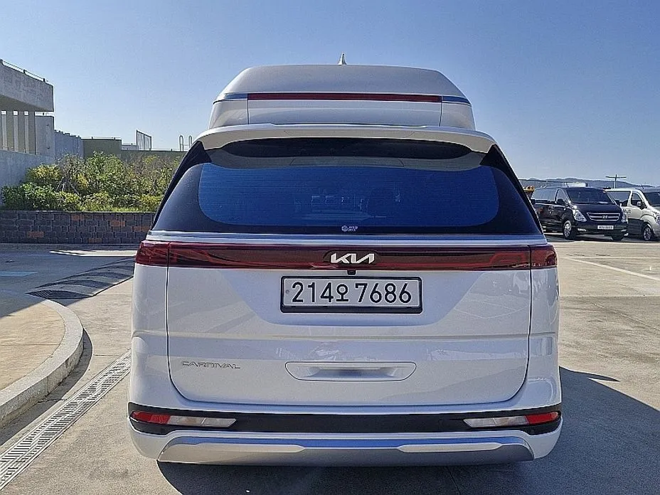 Kia Carnival — фото 6