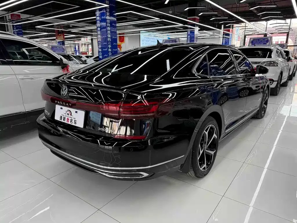 Volkswagen Passat — фото 9