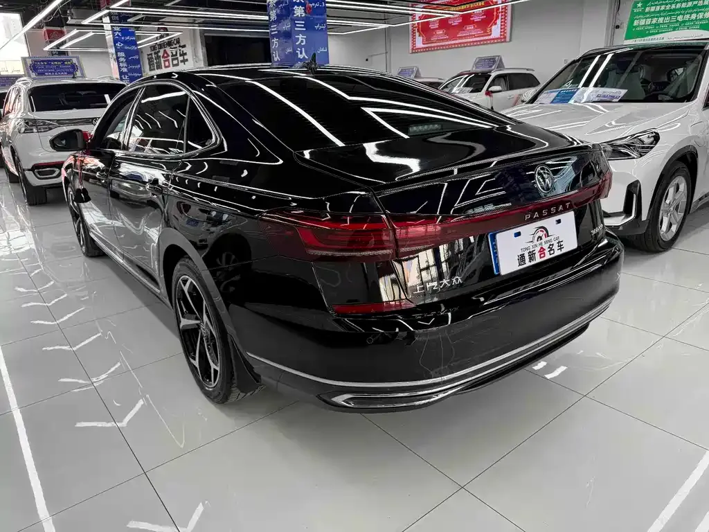Volkswagen Passat — фото 3