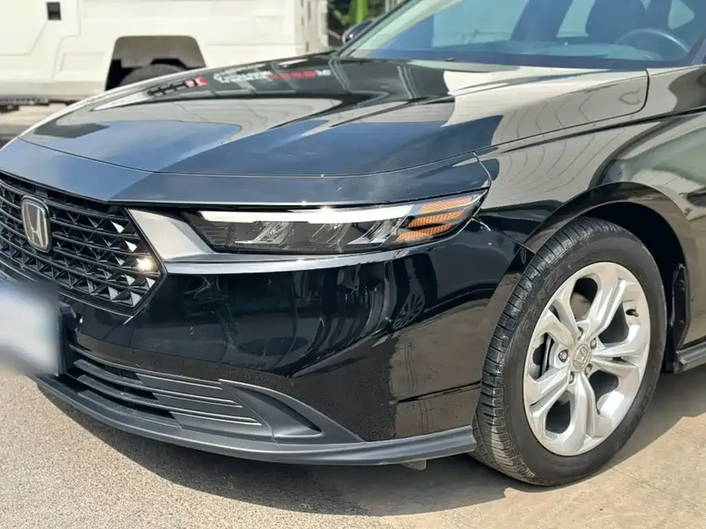 Honda Accord — фото 7
