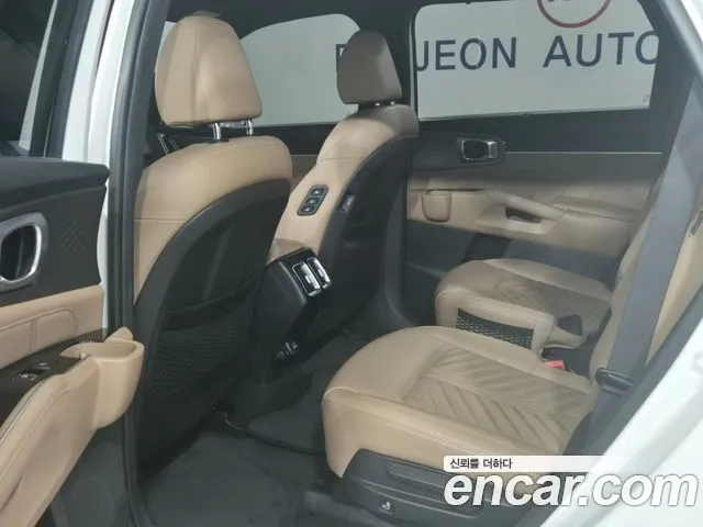 Kia Sorento — фото 4