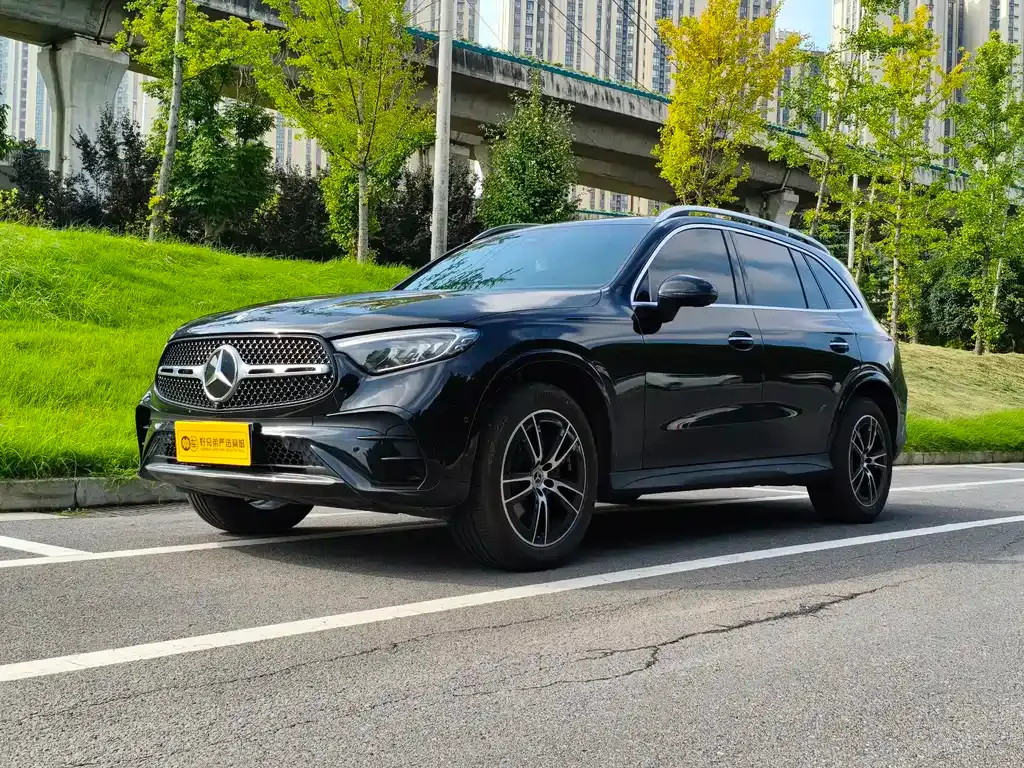 Mercedes-Benz GLC — фото 1