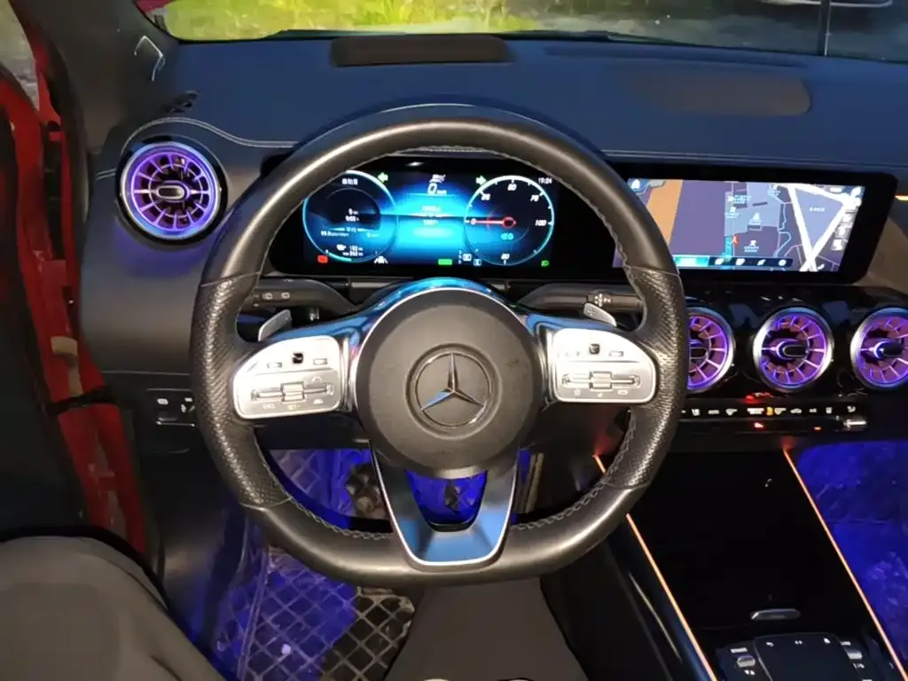 Mercedes-Benz EQA — фото 10