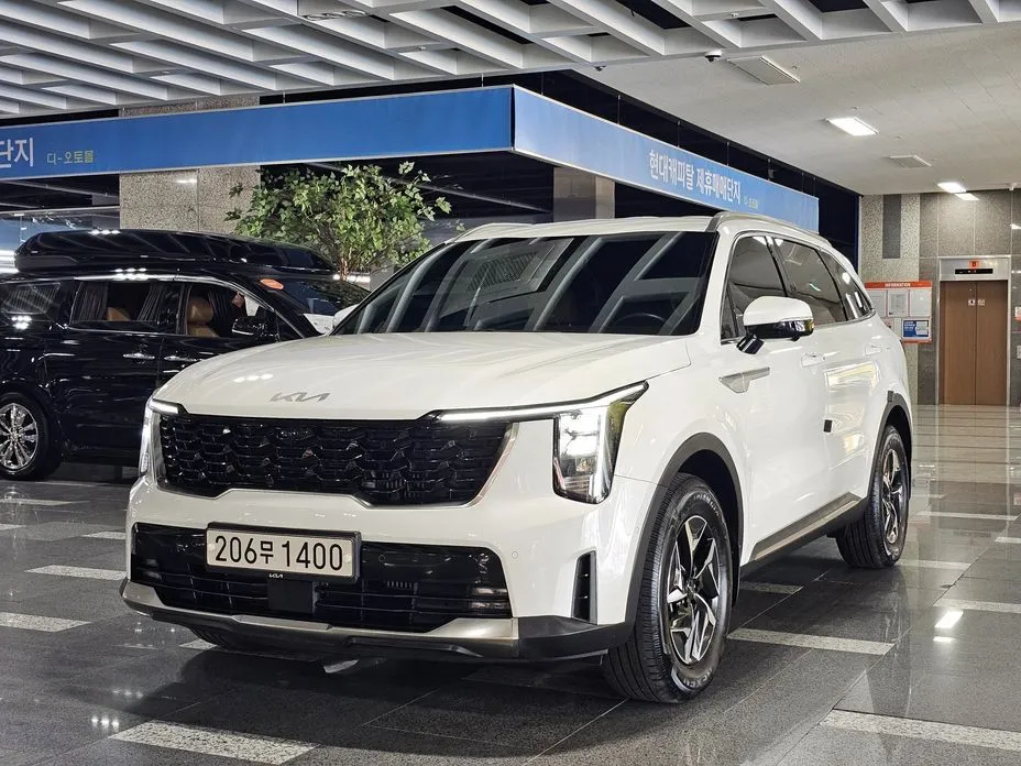 Kia Sorento — фото 1