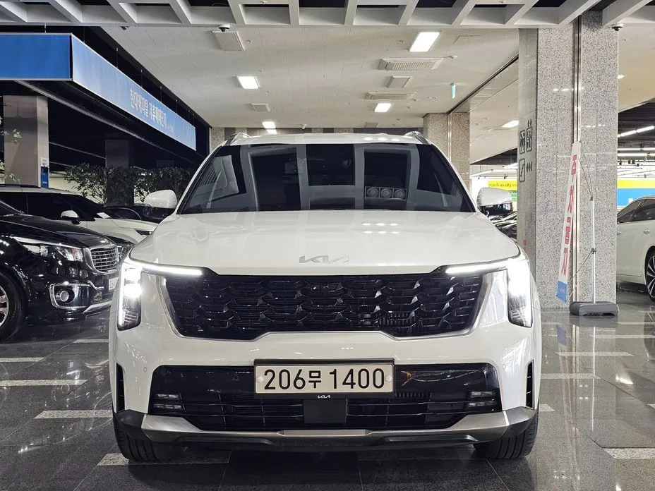 Kia Sorento — фото 7
