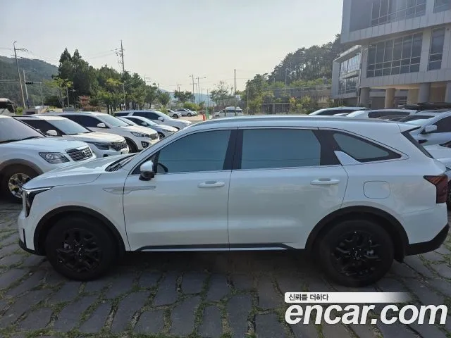 Kia Sorento — фото 9