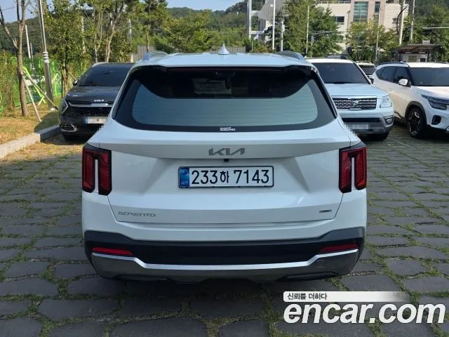 Kia Sorento — фото 7