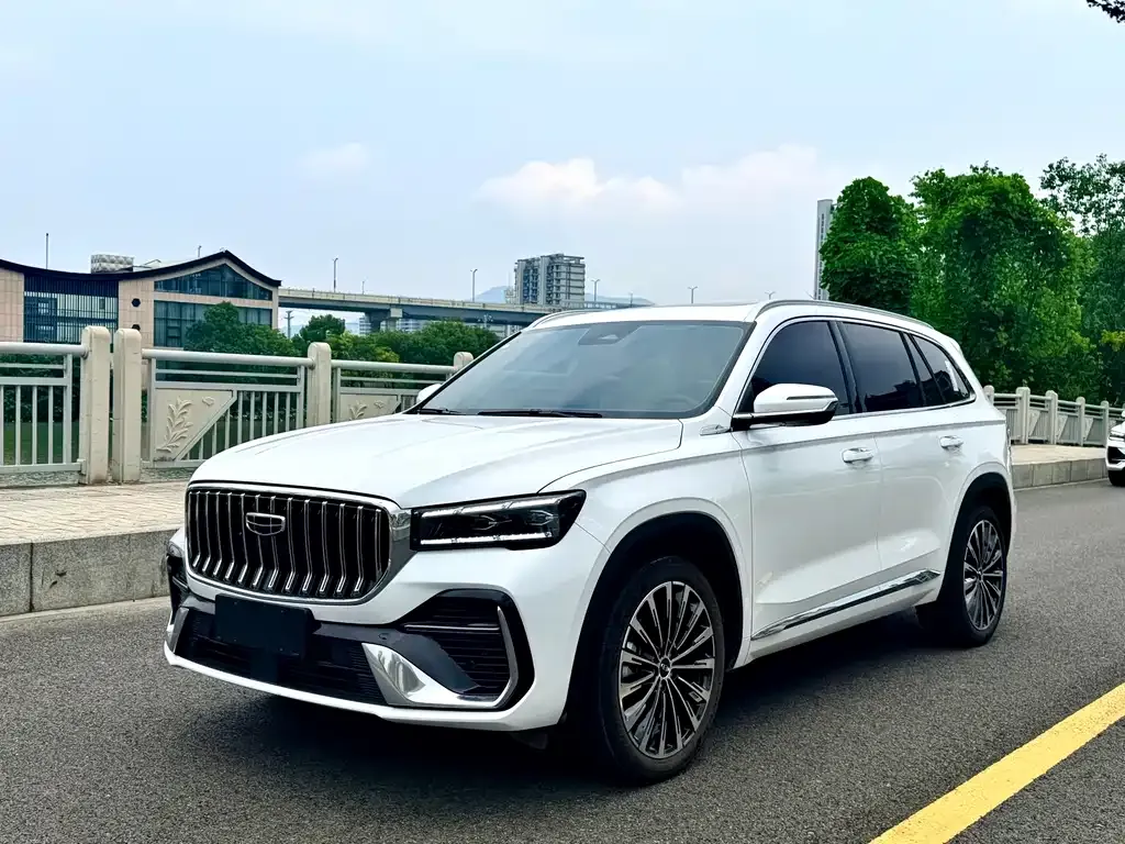 Geely Xingyue L — фото 1