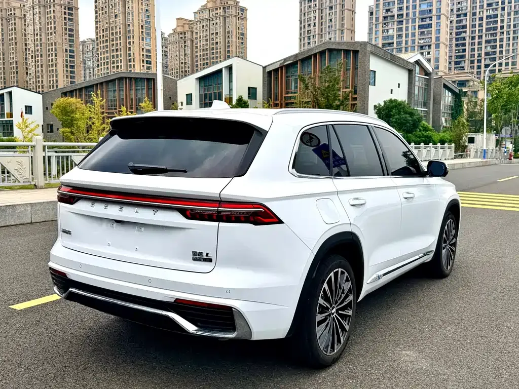 Geely Xingyue L — фото 9