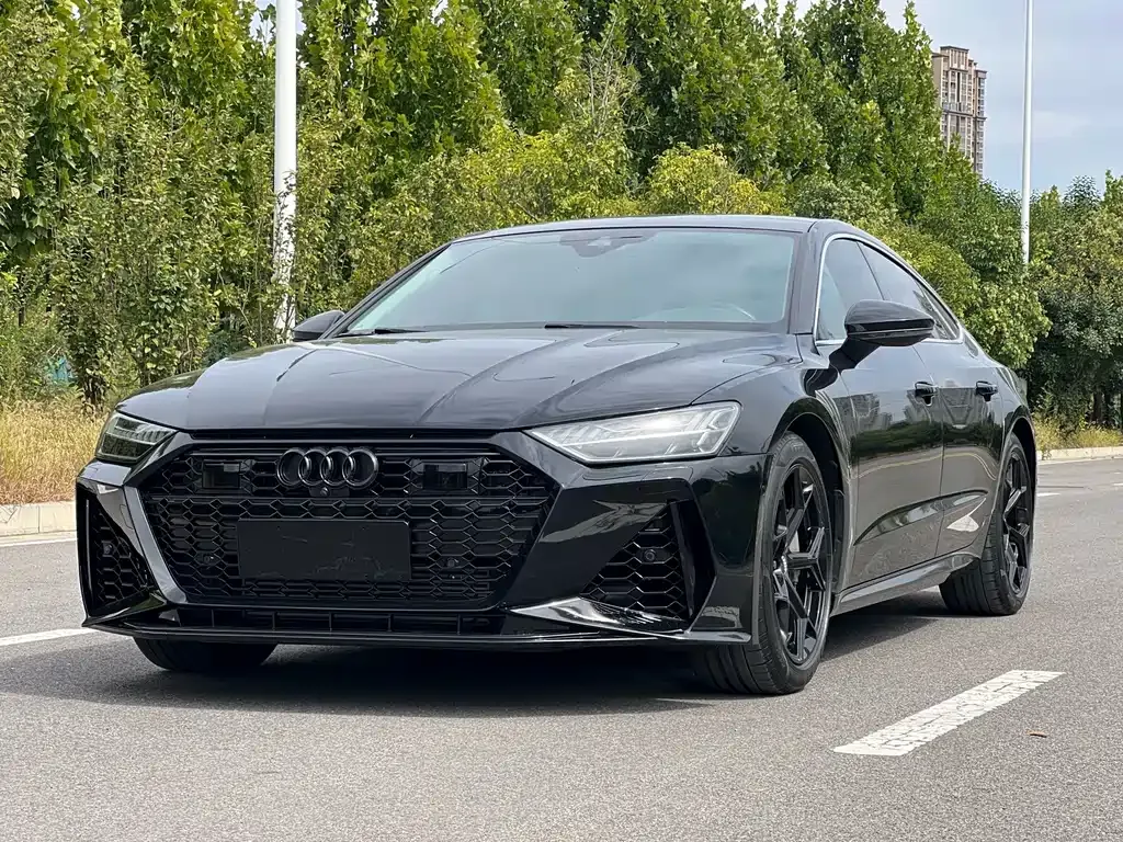 Audi A7 — фото 1