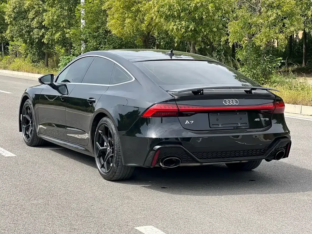 Audi A7 — фото 9